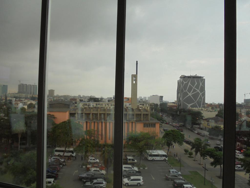 Loanda Hotel Luanda Bagian luar foto