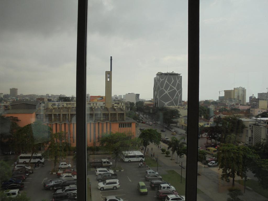 Loanda Hotel Luanda Bagian luar foto